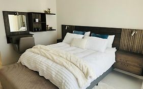 Luxury 3 Bedroom Apartment In Carlswald